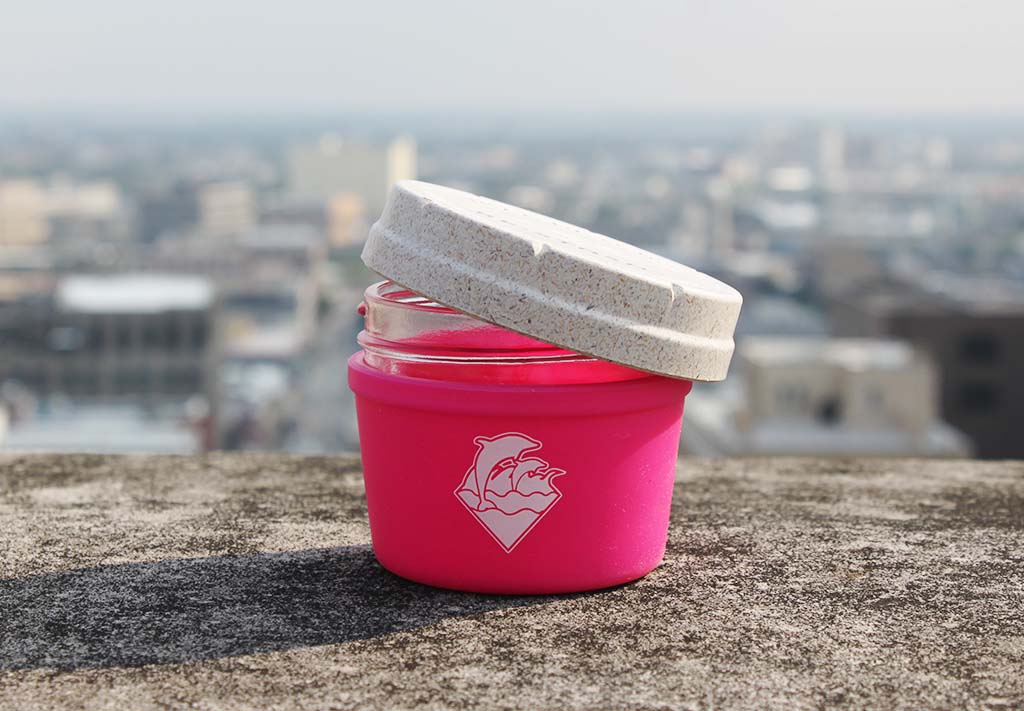 4oz Pink Dolphin "Waves Puff" Re:Stash
