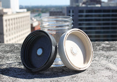 Single Magnetic Lid (Regular Mouth) includes a Disc.